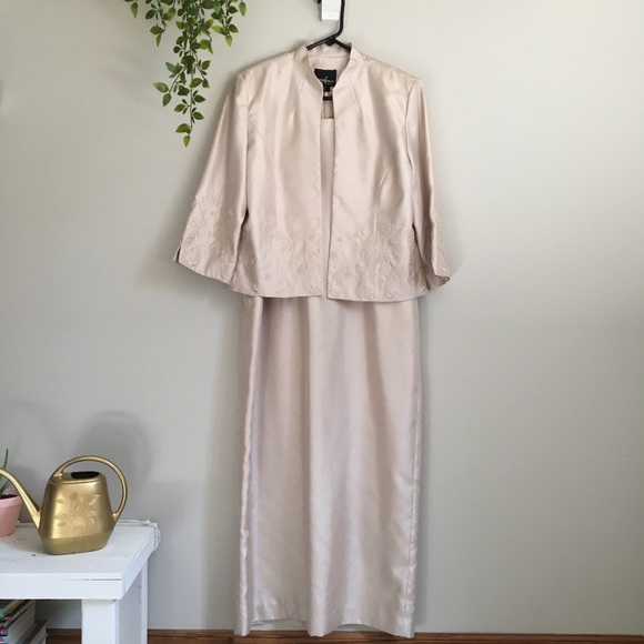 Positive Attitude Formal Mother of the Bride Dress - Picture 1 of 16